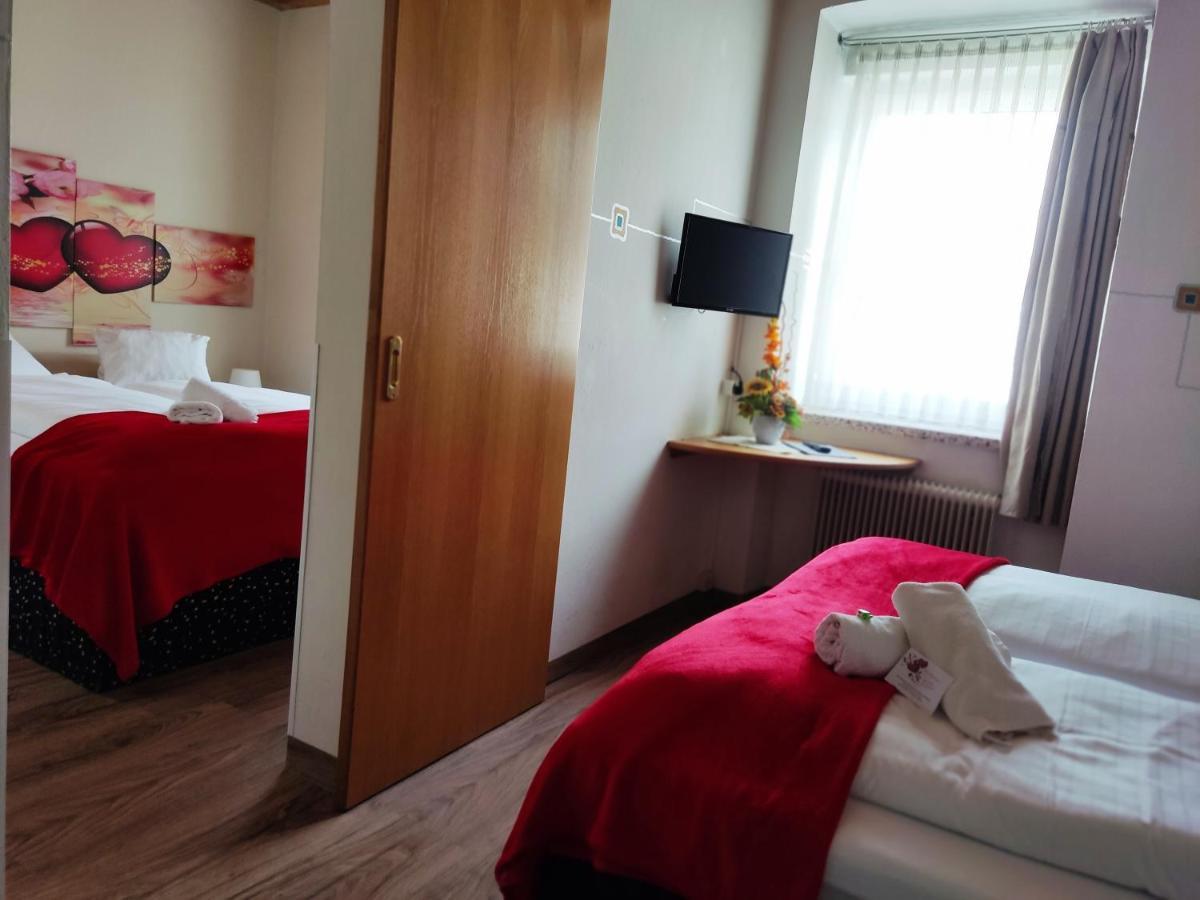 Hotel Kirchenwirt Бад Клайнкирххайм Екстериор снимка