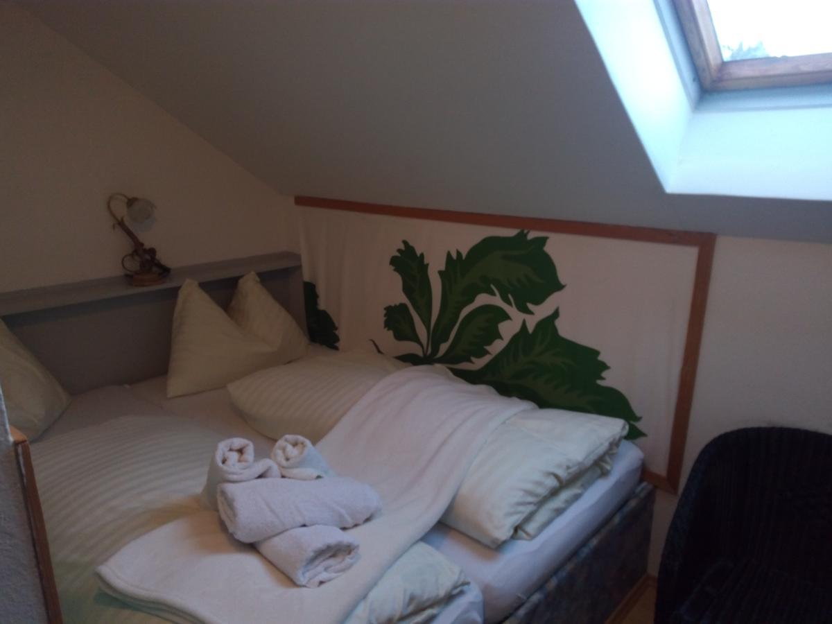 Hotel Kirchenwirt Бад Клайнкирххайм Екстериор снимка