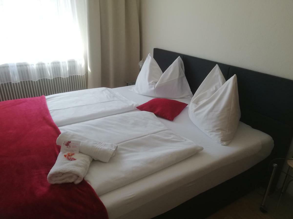 Hotel Kirchenwirt Бад Клайнкирххайм Екстериор снимка